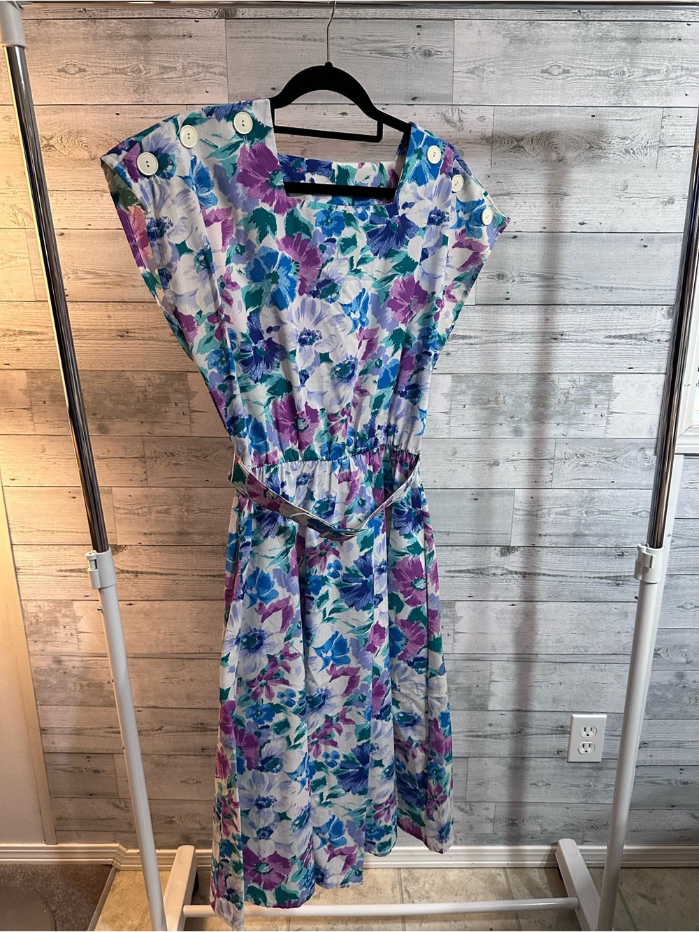 Vintage Floral Button-Shoulder Midi Dress in Purple & Blue